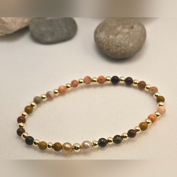 Stretchy bracelet - Picture 2 of 13